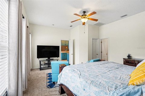 House in Riverview, Florida 4 bedrooms, 196.02 sq.m. № 2226907 - photo 14