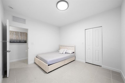 Villa ou maison à vendre à Miami, Floride: 5 chambres № 2076228 - photo 23