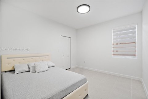 Villa ou maison à vendre à Miami, Floride: 5 chambres № 2076228 - photo 22
