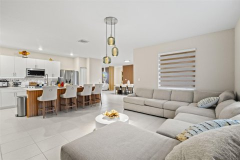 Villa ou maison à vendre à Miami, Floride: 5 chambres № 2076228 - photo 27