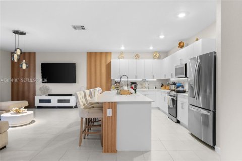 Villa ou maison à vendre à Miami, Floride: 5 chambres № 2076228 - photo 29
