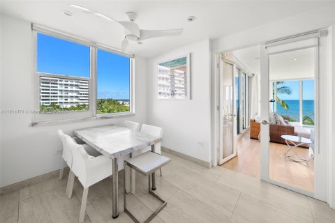 Condo in Key Biscayne, Florida, 3 bedrooms  № 1970983 - photo 25