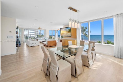 Condo in Key Biscayne, Florida, 3 bedrooms  № 1970983 - photo 13
