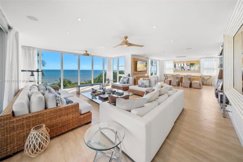 Condo in Key Biscayne, Florida, 3 bedrooms  № 1970983 - photo 22