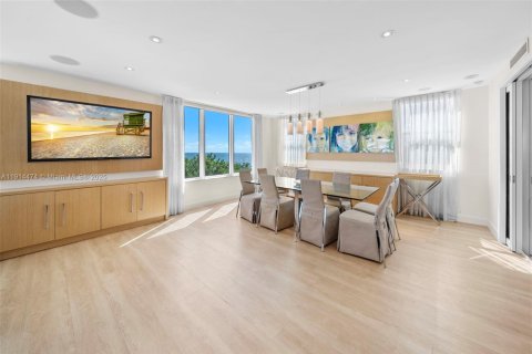 Condo in Key Biscayne, Florida, 3 bedrooms  № 1970983 - photo 12