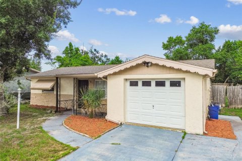 House in Holiday, Florida 2 bedrooms, 91.97 sq.m. № 1898710 - photo 3