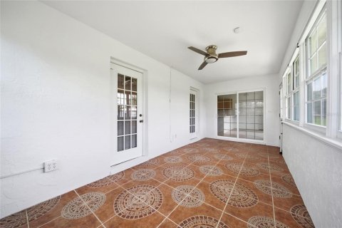 Villa ou maison à vendre à Ocala, Floride: 3 chambres, 166.39 m2 № 2267442 - photo 25