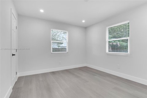 Villa ou maison à vendre à Homestead, Floride: 3 chambres № 1965090 - photo 16