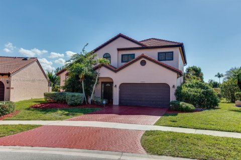 House in Boca Raton, Florida 3 bedrooms, 218.51 sq.m. № 1964907 - photo 2