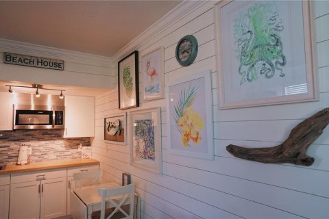 Condo in New Smyrna Beach, Florida, 1 bedroom  № 1514072 - photo 14