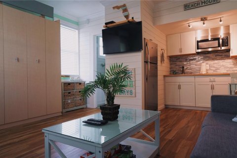 Condo in New Smyrna Beach, Florida, 1 bedroom  № 1514072 - photo 4