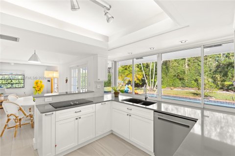 Casa en alquiler en Palmetto Bay, Florida, 4 dormitorios, 201.23 m2 № 2041833 - foto 9