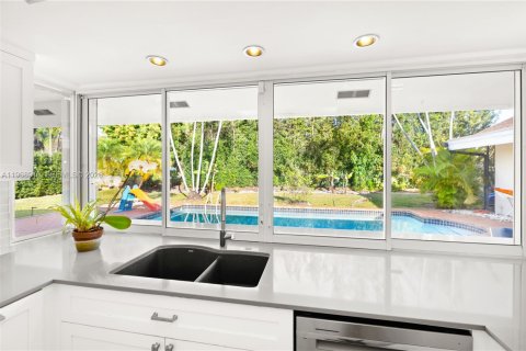 Casa en alquiler en Palmetto Bay, Florida, 4 dormitorios, 201.23 m2 № 2041833 - foto 12