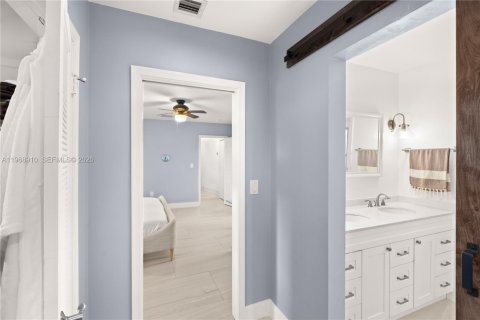 Casa en alquiler en Palmetto Bay, Florida, 4 dormitorios, 201.23 m2 № 2041833 - foto 29