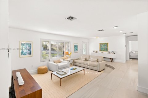 Casa en alquiler en Palmetto Bay, Florida, 4 dormitorios, 201.23 m2 № 2041833 - foto 7