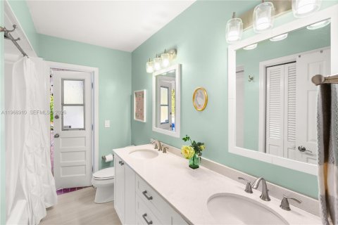 Casa en alquiler en Palmetto Bay, Florida, 4 dormitorios, 201.23 m2 № 2041833 - foto 20