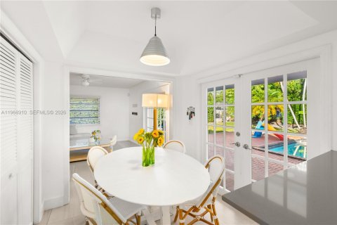 Casa en alquiler en Palmetto Bay, Florida, 4 dormitorios, 201.23 m2 № 2041833 - foto 13