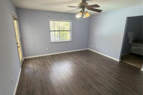 House in Oviedo, Florida 4 bedrooms, 218.69 sq.m. № 2196995 - photo 18