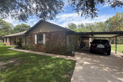 House in Oviedo, Florida 4 bedrooms, 218.69 sq.m. № 2196995 - photo 6