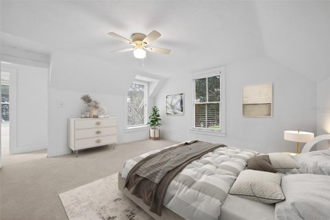 House in Orlando, Florida 6 bedrooms, 423.08 sq.m. № 2110404 - photo 5