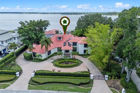 House in Windermere, Florida 5 bedrooms, 674.75 sq.m. № 1826406 - photo 3