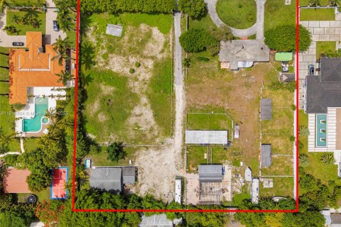 Land in Miami, Florida № 1783904 - photo 15