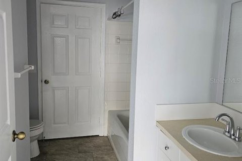 Condo in Tampa, Florida, 2 bedrooms  № 2096104 - photo 24