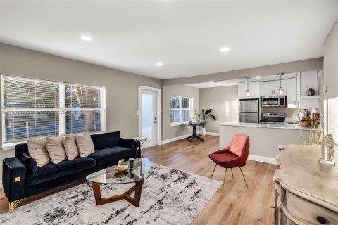 Villa ou maison à vendre à Fort Lauderdale, Floride: 3 chambres, 116.87 m2 № 1941848 - photo 1