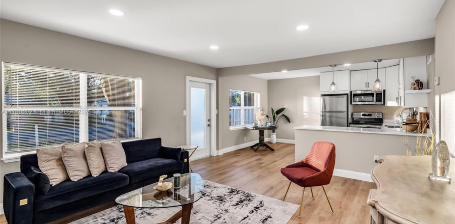 Villa ou maison à Fort Lauderdale, Floride 3 chambres, 116.87 m2 № 1941848