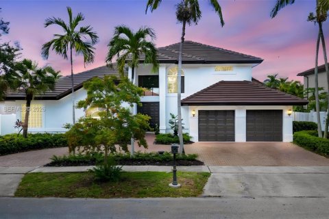 Villa ou maison à vendre à Pembroke Pines, Floride: 5 chambres, 277.41 m2 № 2413030 - photo 8