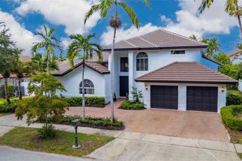 Villa ou maison à vendre à Pembroke Pines, Floride: 5 chambres, 277.41 m2 № 2413030 - photo 9