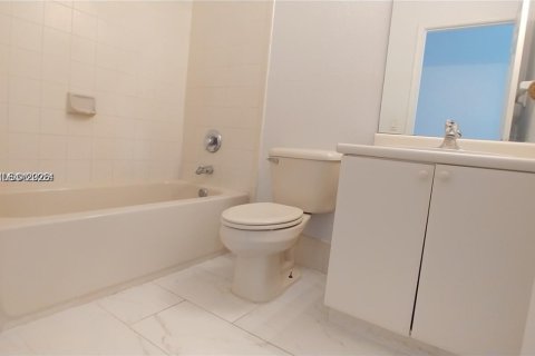 Condo in Homestead, Florida, 3 bedrooms  № 2088183 - photo 15