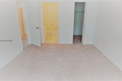 Condo in Homestead, Florida, 3 bedrooms  № 2088183 - photo 11