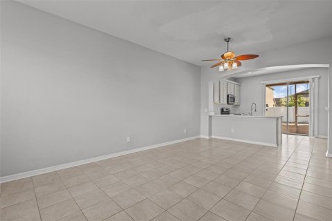 Townhouse in Riverview, Florida 2 bedrooms, 109.25 sq.m. № 1385280 - photo 5