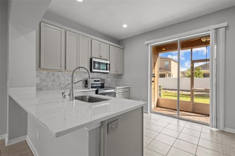 Townhouse in Riverview, Florida 2 bedrooms, 109.25 sq.m. № 1385280 - photo 2
