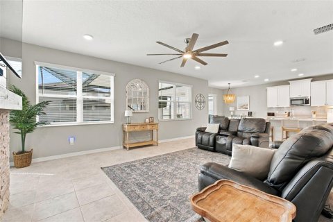Villa ou maison à vendre à Wesley Chapel, Floride: 5 chambres, 305.83 m2 № 2425563 - photo 25