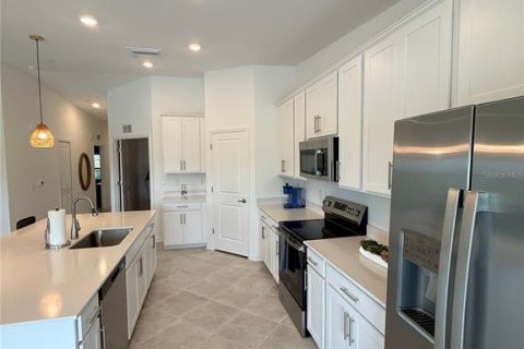 Copropriété à louer à Punta Gorda, Floride: 2 chambres, 126.9 m2 № 2330785 - photo 6