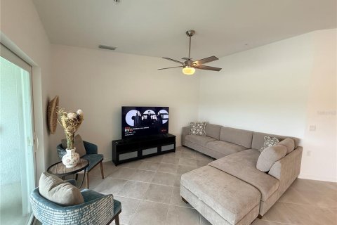 Copropriété à louer à Punta Gorda, Floride: 2 chambres, 126.9 m2 № 2330785 - photo 12