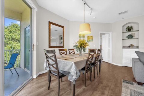 Condo in Kissimmee, Florida, 2 bedrooms  № 1857957 - photo 5