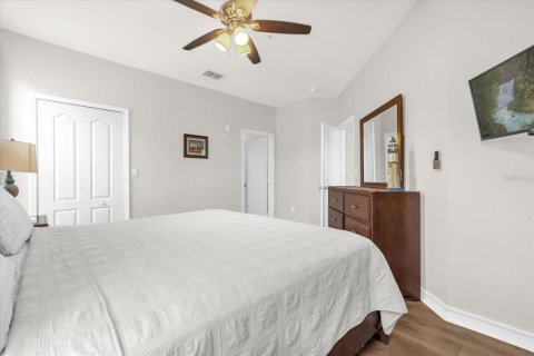 Condo in Kissimmee, Florida, 2 bedrooms  № 1857957 - photo 14