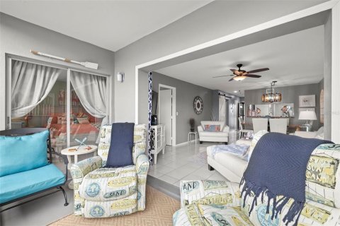 Copropriété à vendre à New Port Richey, Floride: 2 chambres, 99.59 m2 № 1662355 - photo 13