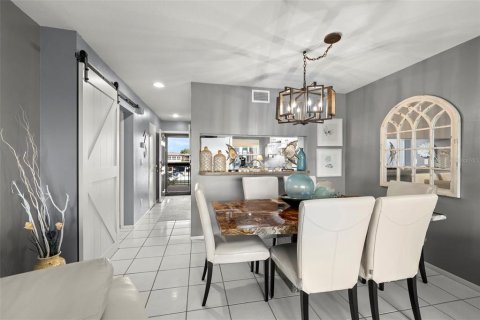 Copropriété à vendre à New Port Richey, Floride: 2 chambres, 99.59 m2 № 1662355 - photo 5