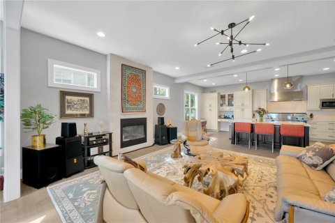 House in Tampa, Florida 4 bedrooms, 349.5 sq.m. № 1679207 - photo 16