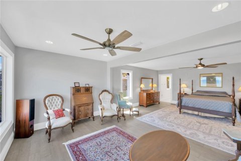 House in Tampa, Florida 4 bedrooms, 349.5 sq.m. № 1679207 - photo 22
