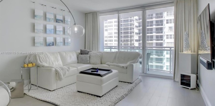 Condo à Hollywood, Floride, 1 chambre № 1804569