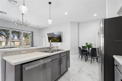 Villa ou maison à vendre à Davenport, Floride: 5 chambres, 217.86 m2 № 2400128 - photo 11