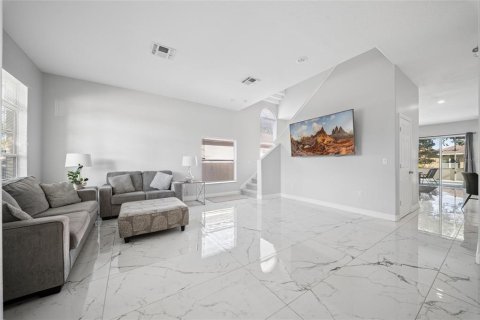 Villa ou maison à vendre à Davenport, Floride: 5 chambres, 217.86 m2 № 2400128 - photo 4