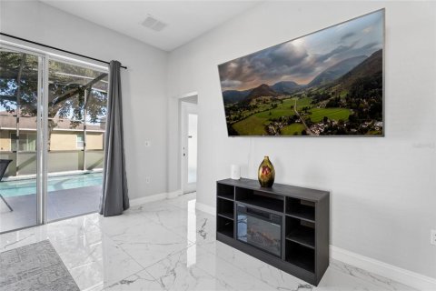 Villa ou maison à vendre à Davenport, Floride: 5 chambres, 217.86 m2 № 2400128 - photo 13