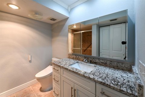 House in Saint Petersburg, Florida 2 bedrooms, 130.06 sq.m. № 2123417 - photo 17