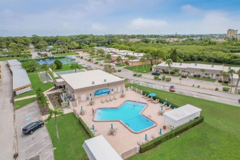 House in Saint Petersburg, Florida 2 bedrooms, 130.06 sq.m. № 2123417 - photo 29